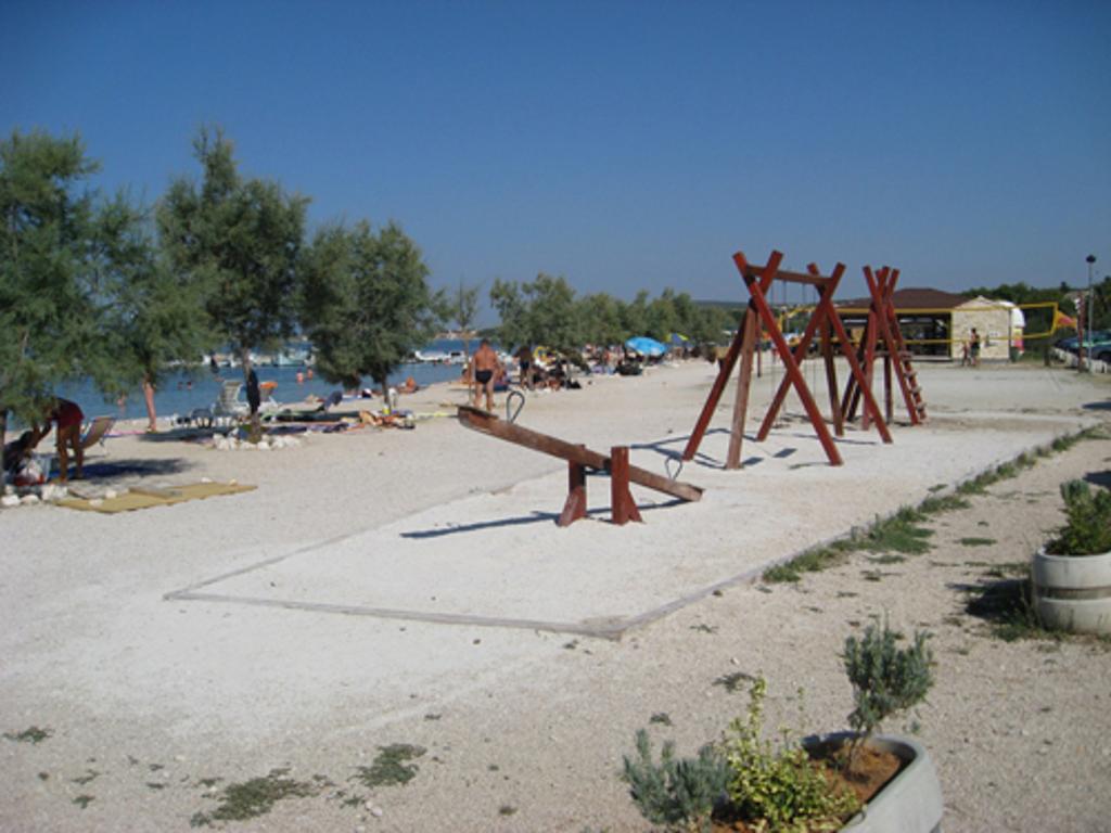 Apartments Lola Biograd Na Moru Exterior photo