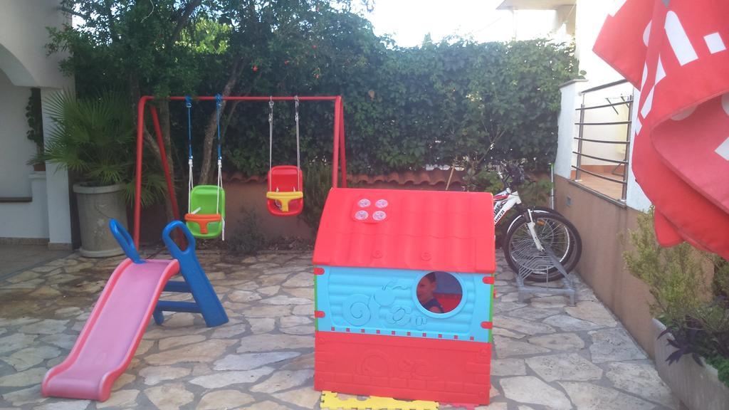 Apartments Lola Biograd Na Moru Exterior photo